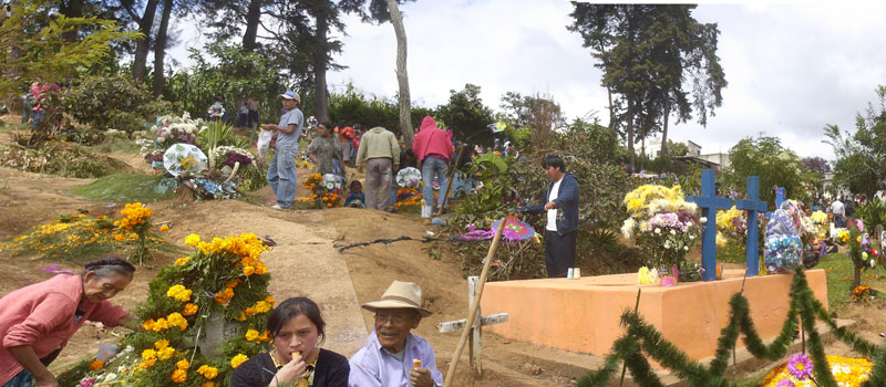 More and more spectacular kites in Sumpango ... please click to see a larger image of this photo
